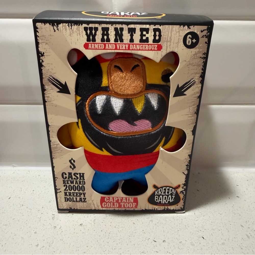 Kreepy Baraz Plush CAPTAIN GOLD TOOF Boxed Misfit Capybara Pirate New in box